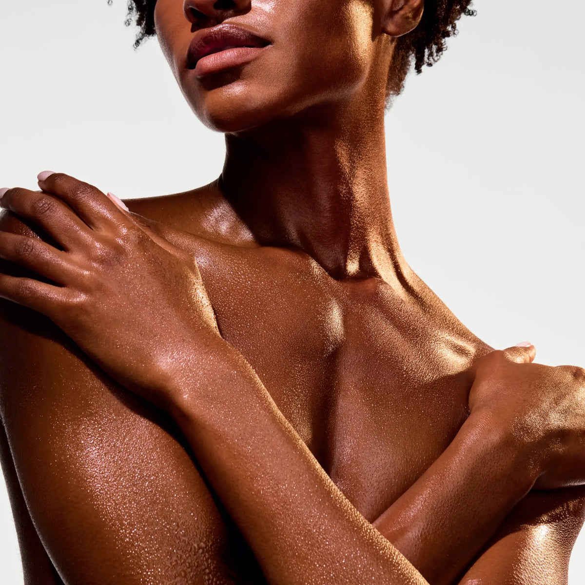 The Glow Getter Multi-Oil Body Scrub Early Evening Skincare